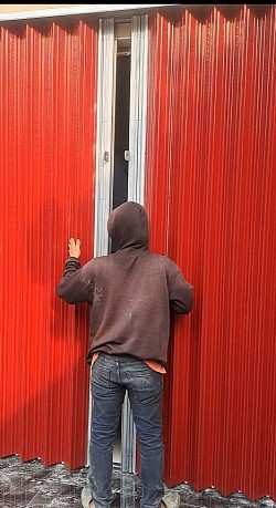 Pasang folding gate baru