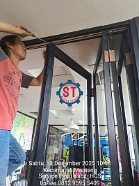 ahli service pintu kaca lipat murah jakarta